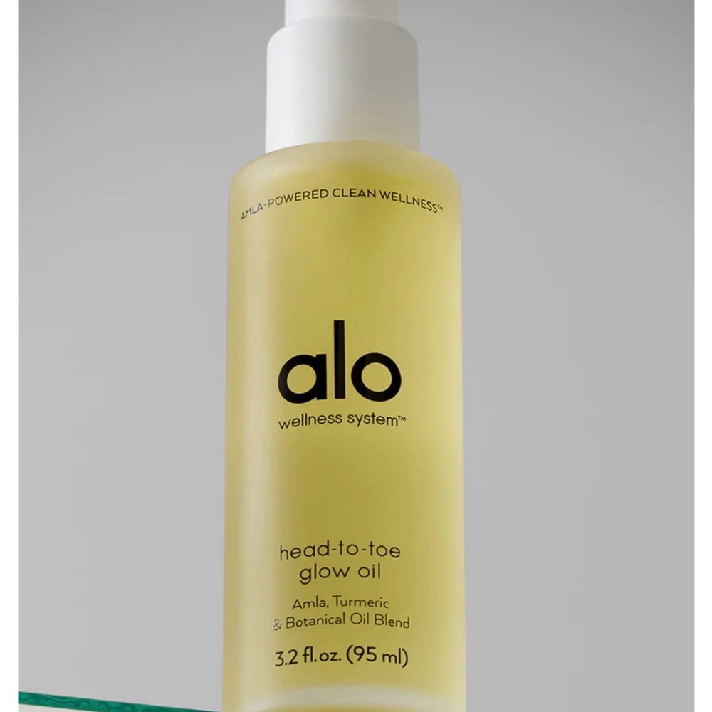 NIB ALO Yoga Head-to-Toe Glow Oil - Yellow